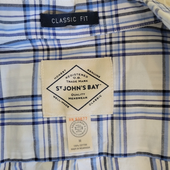 St. Johns Bay Legacy Poplin Mens button up shirt size Medium - Picture 5 of 5